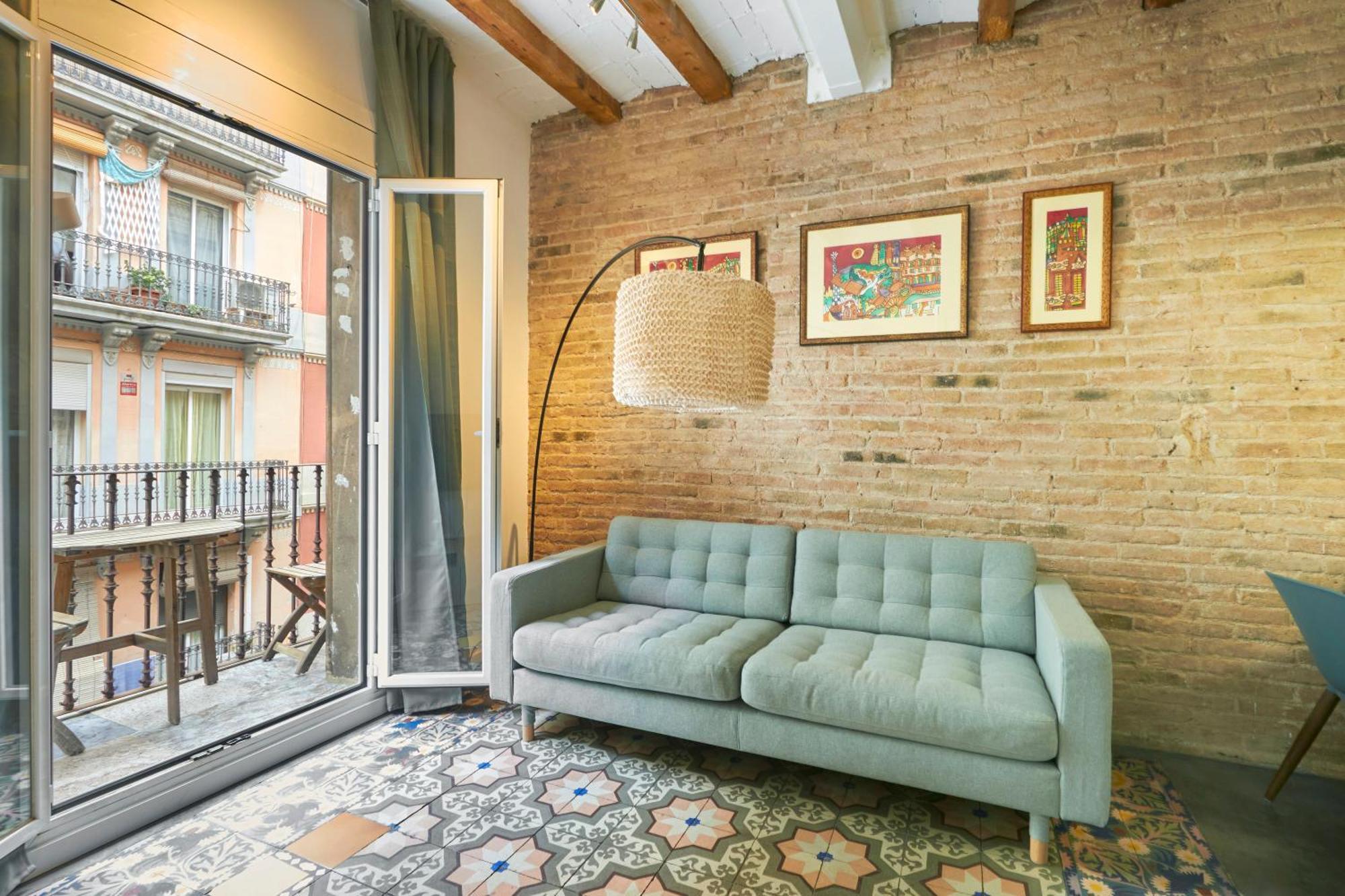 64 In A Typical Barcelona's Old Building Appartement Barcelone